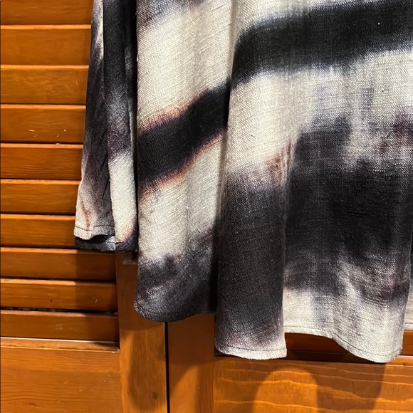 Kelly Wearstler Black and White Women's Raw Silk Skirt - Picture 9 of 13